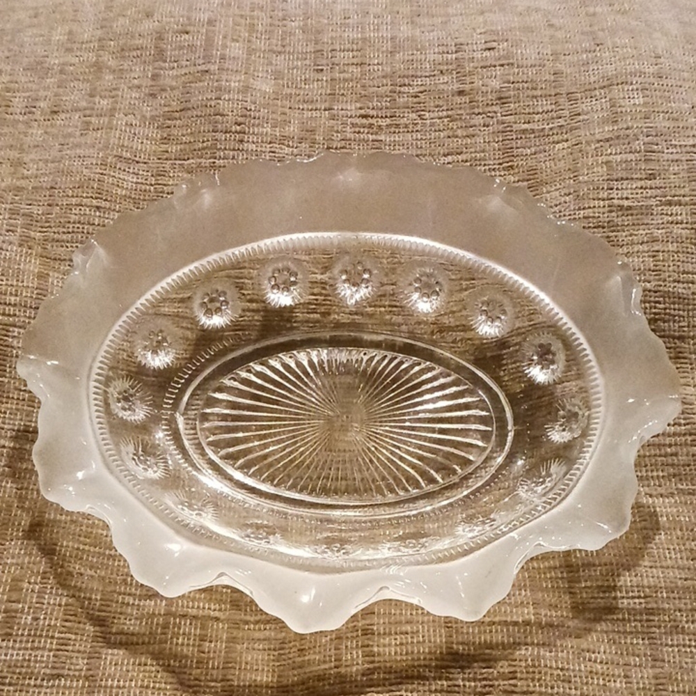 1930's Elegant DAVIDSON BLACKBERRY- Elegant Clear Glass Decorative Bowl
